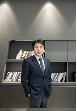 ㈜포스콤 박종래 대표이사 사진